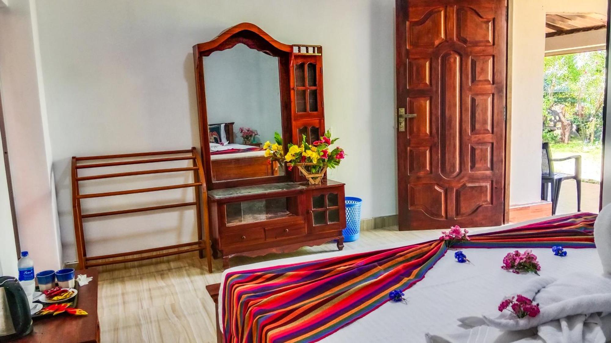 Gimhana Homestay Szigirija Kültér fotó