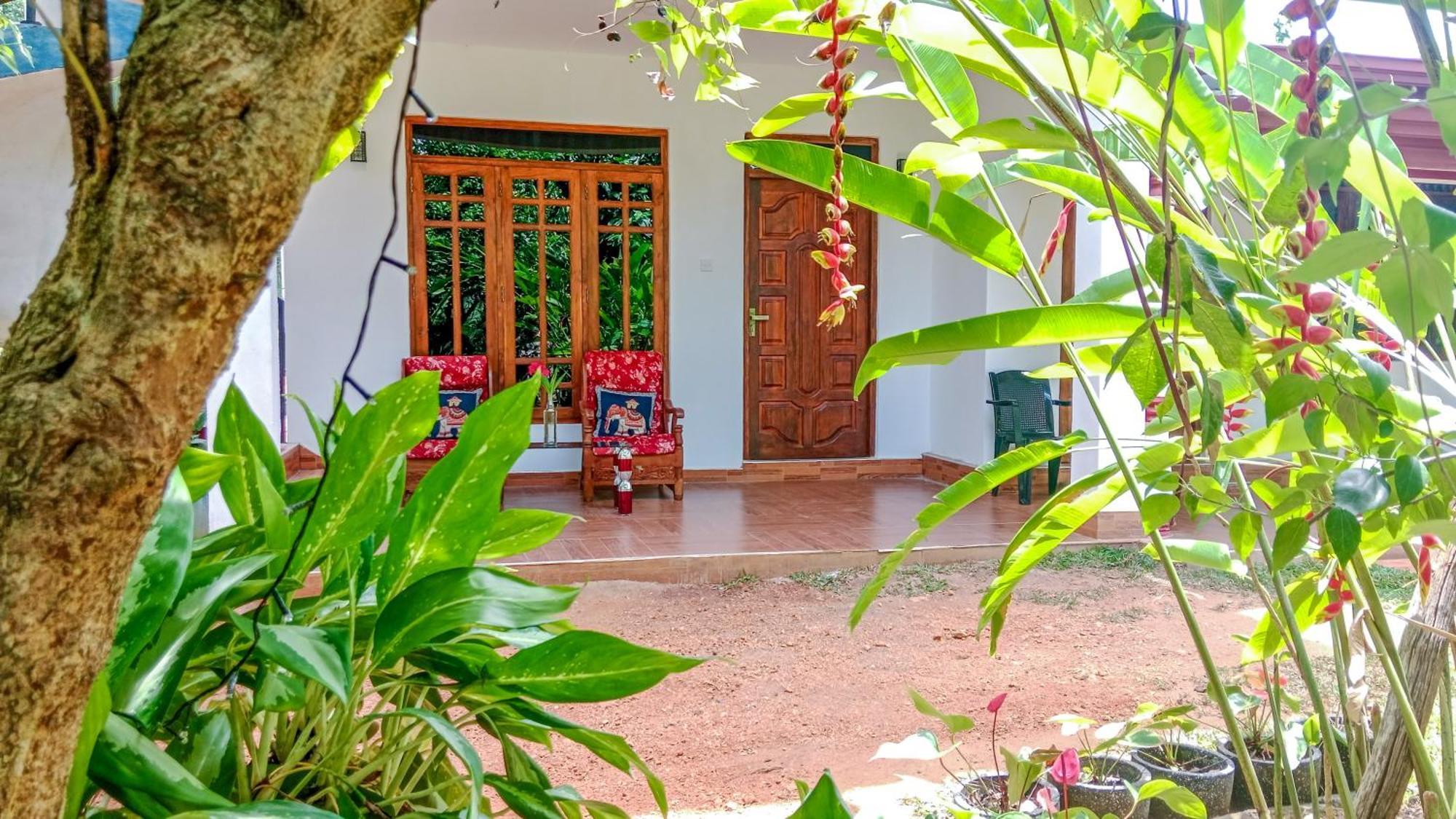 Gimhana Homestay Szigirija Kültér fotó