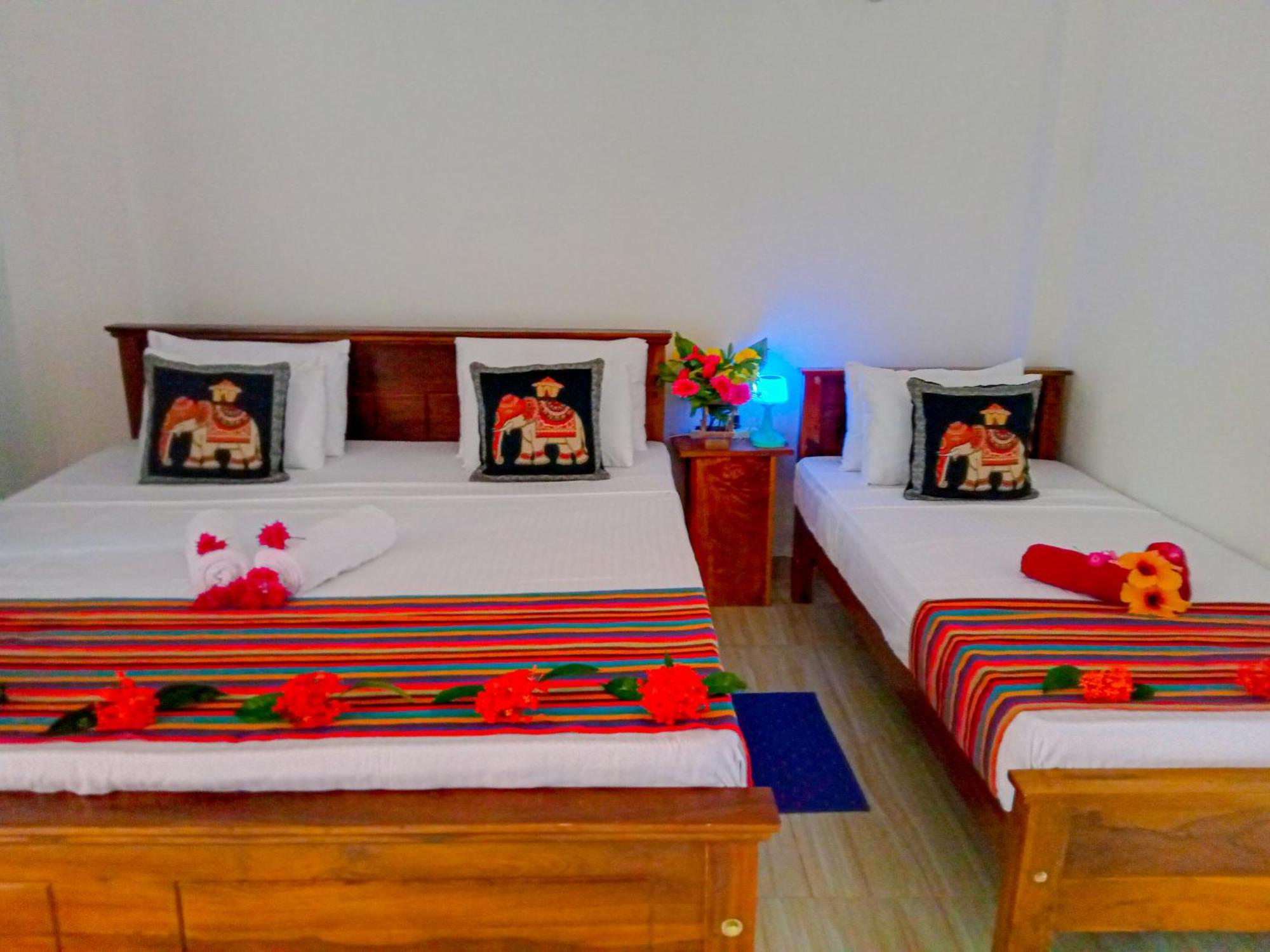 Gimhana Homestay Szigirija Kültér fotó